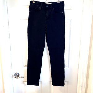 Levi's Women's Classic Mid Rise Skinny Black Denim Jeans Size 10